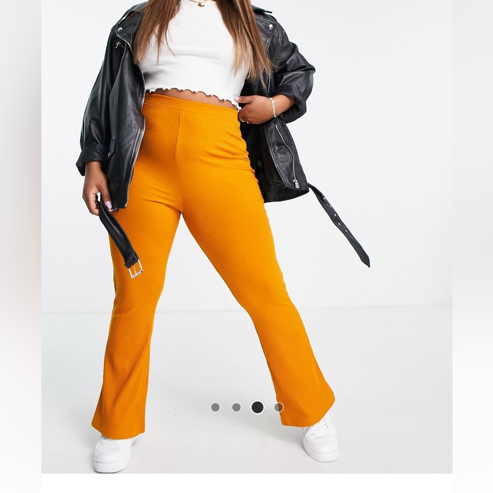 ASOS closet purge!  HOT SALE FUN FLARE CURVEY  PANTS